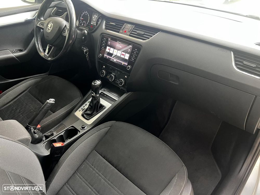 Skoda Octavia 1.6 TDI Style DSG - 13