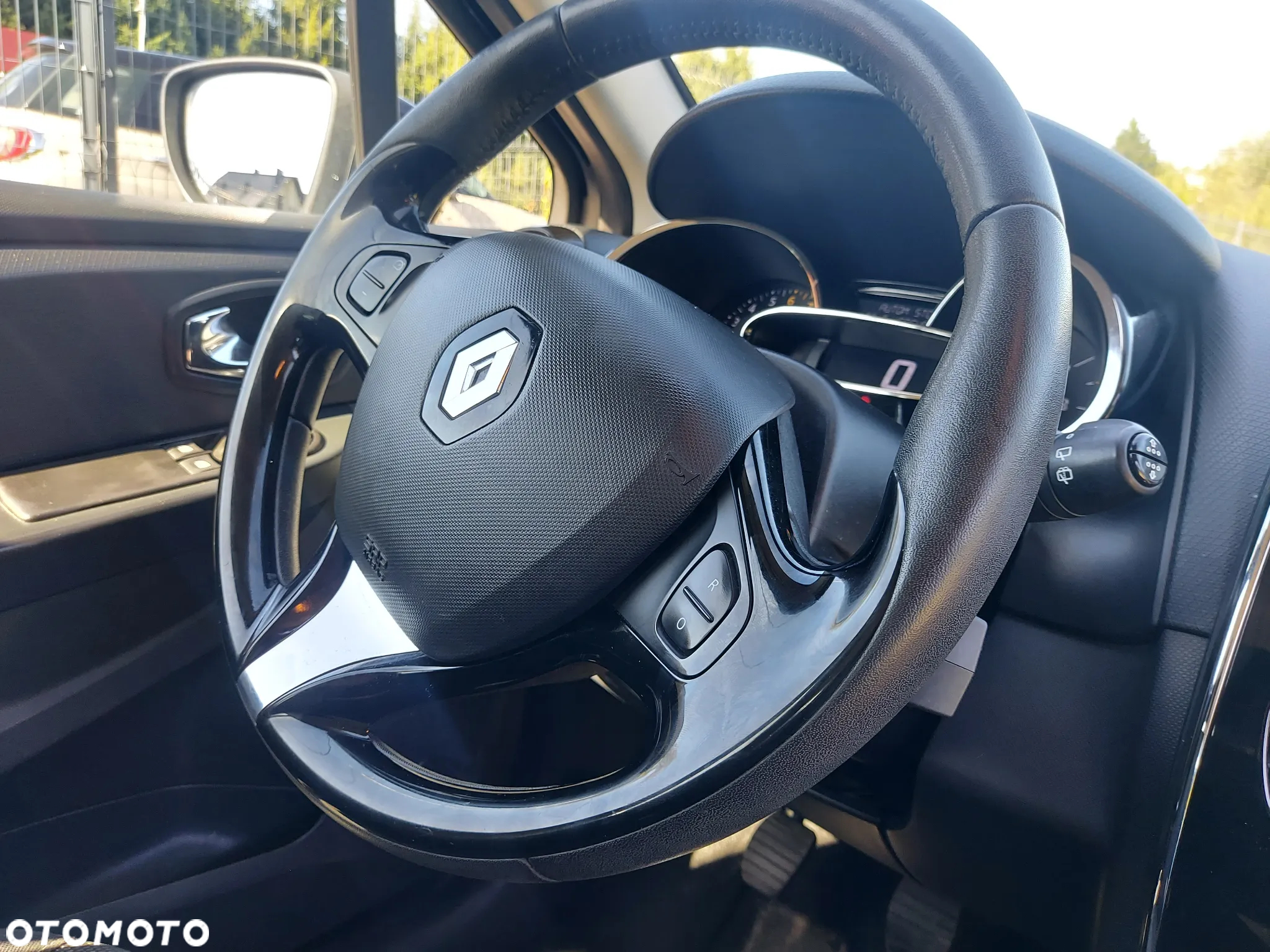 Renault Clio Grandtour Energy TCe 90 Start & Stop Dynamique - 24