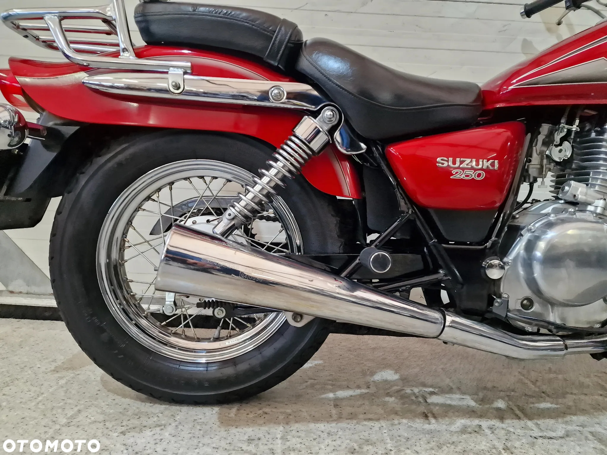 Suzuki Marauder - 24