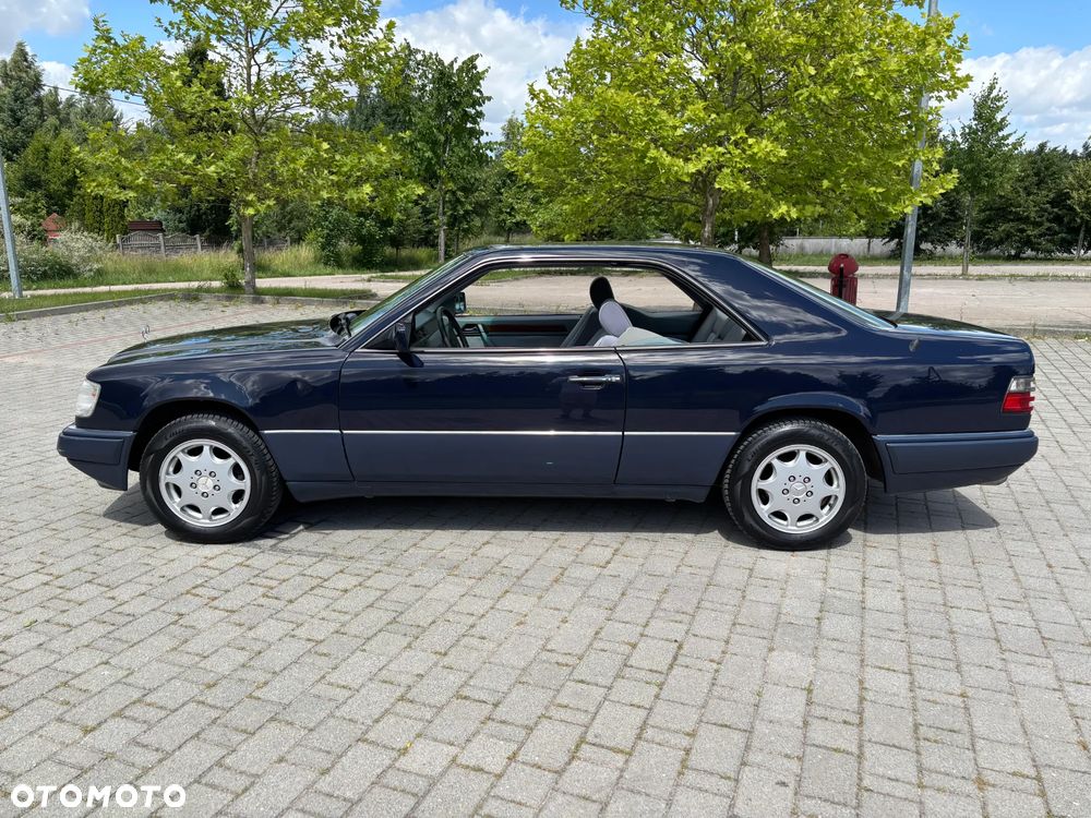 Mercedes-Benz Klasa E - 2