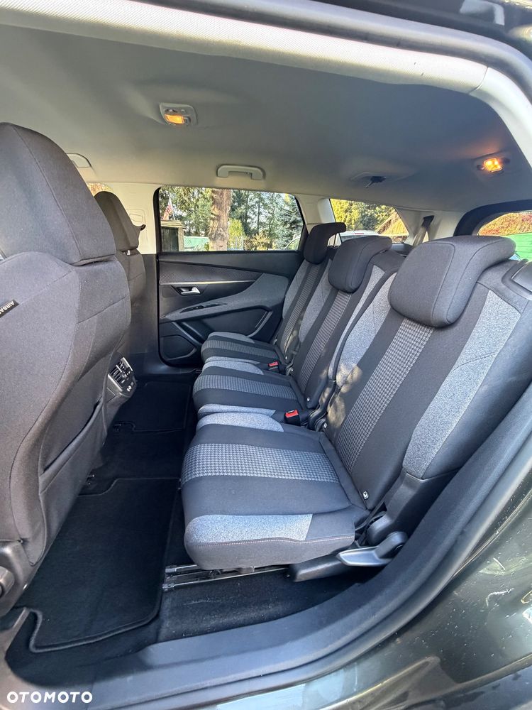 Peugeot 5008 - 16