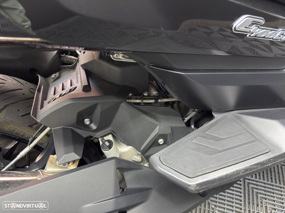 BMW C 400 GT C/TOP case - 17