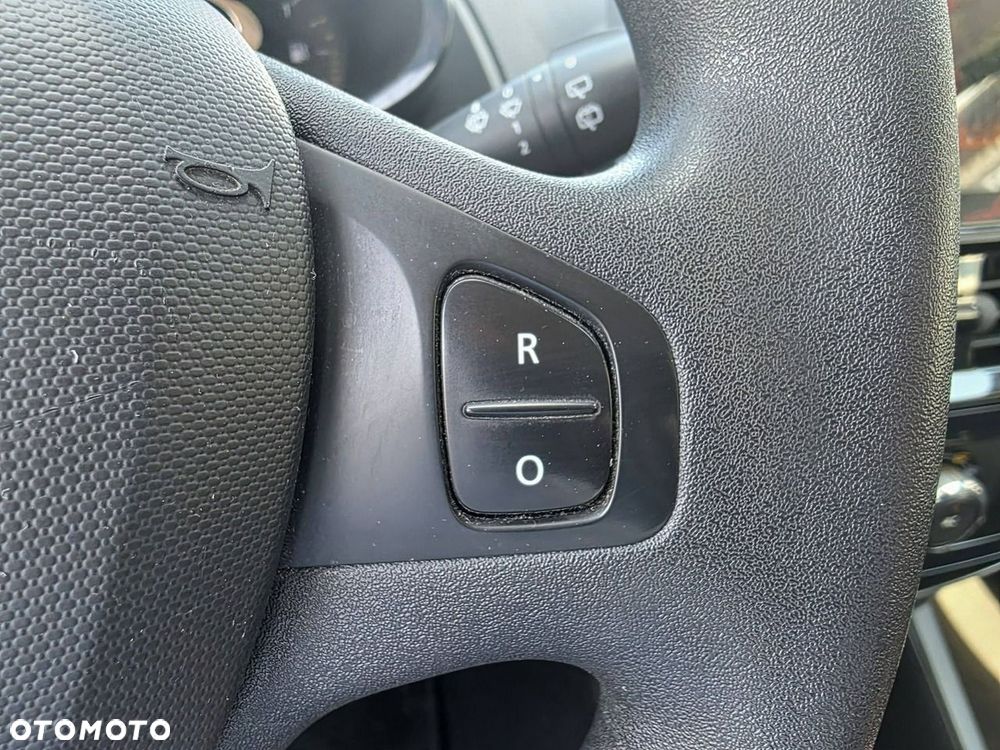 Renault Clio 1.2 16V Life EU6 - 13