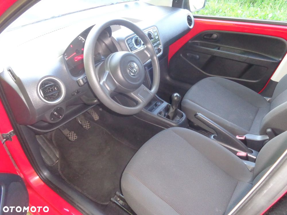 Volkswagen up! move - 8