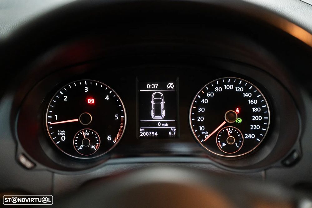 VW Sharan 2.0 TDI Confortline DSG - 25