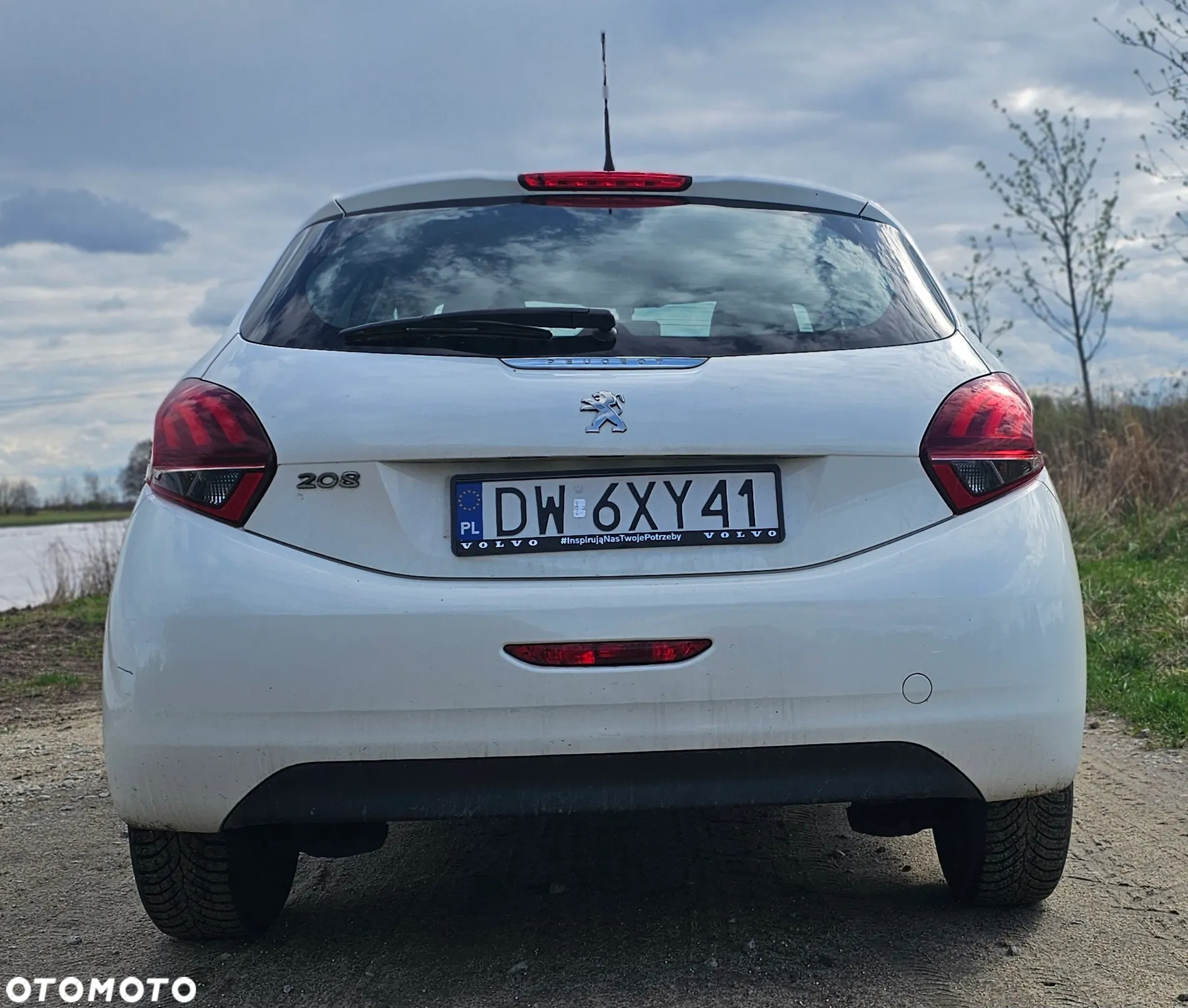 Peugeot 208 - 4