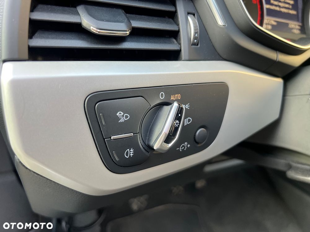 Audi A4 Avant 2.0 TDI DPF Ambiente - 25