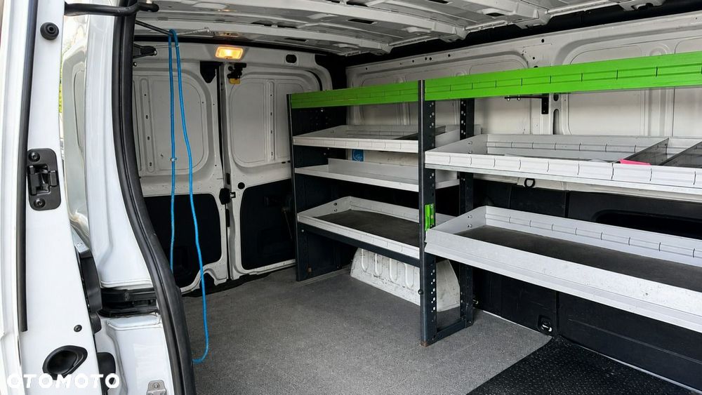 Renault Trafic - 17