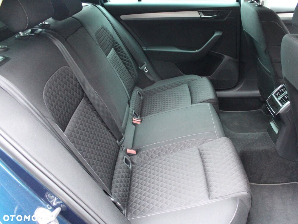 Skoda Superb 1.5 TSI Ambition DSG - 15