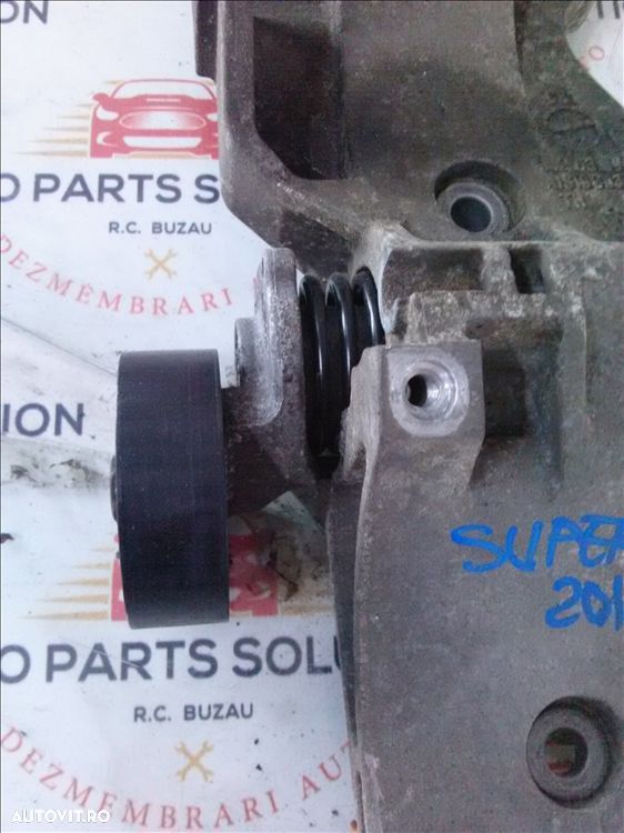 intinzator curea accesorii skoda superb 2.0 tdi an fabr. 2011 - 1