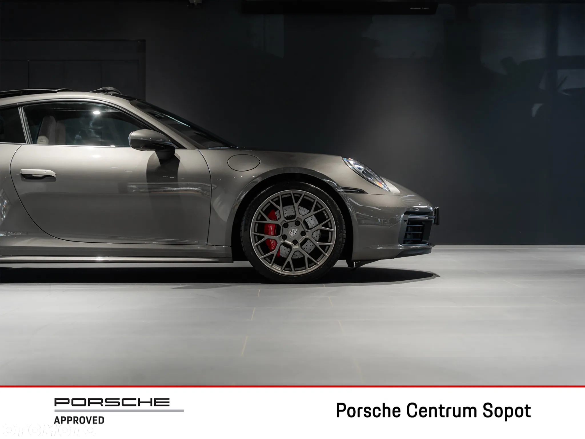 Porsche 911 Carrera 4S - 11