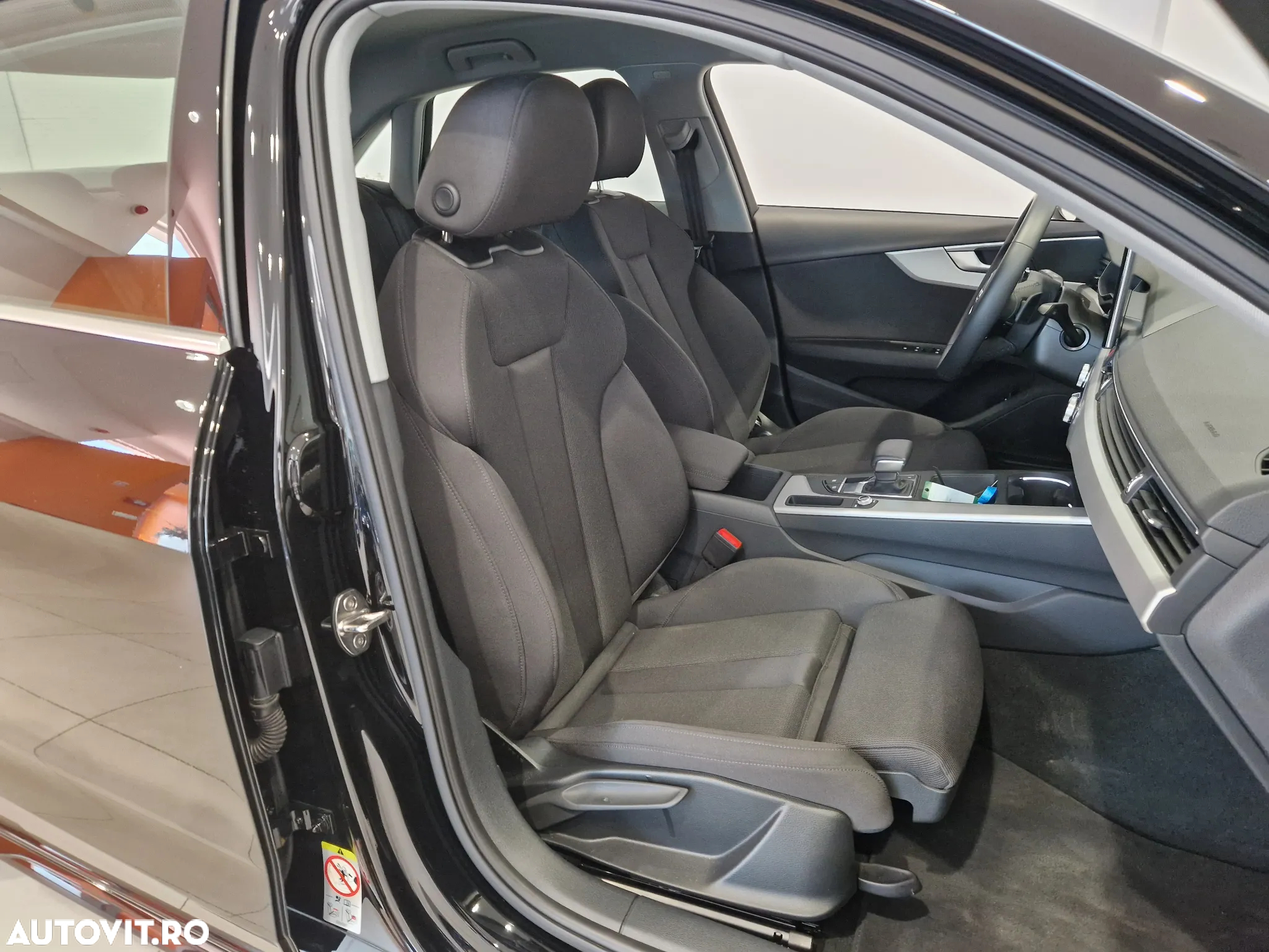 Audi A4 35 TFSI S tronic MHEV Advanced - 13