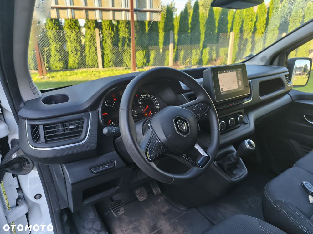 Renault Trafic - 13