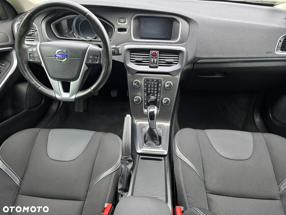 Volvo V40 - 21