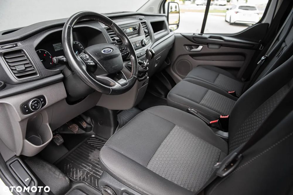 Ford Transit Custom 310 L2H1 Limited - 11