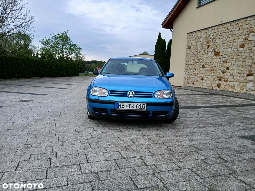 Volkswagen Golf - 8