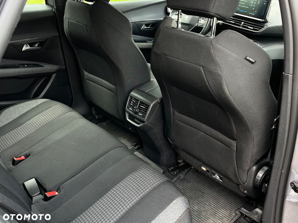 Peugeot 3008 - 16