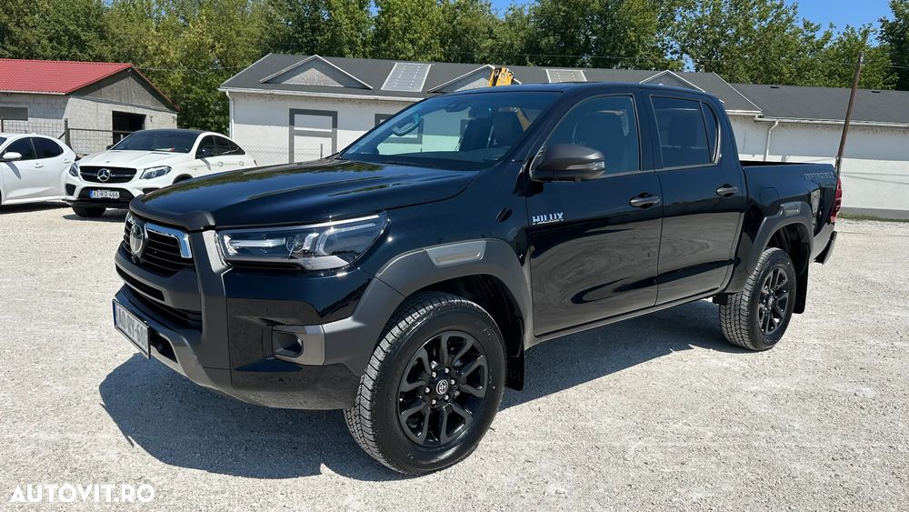 Toyota Hilux 2.8D 204CP 4x4 Double Cab AT MHEV Invincible Color Edition (3E5) - 4