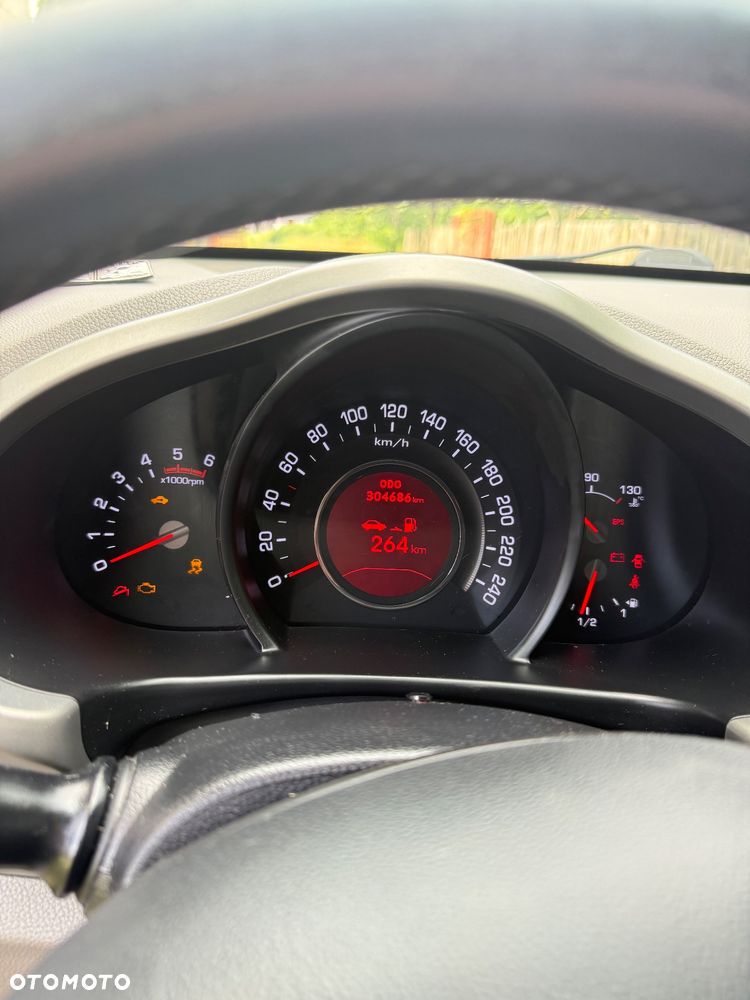 Kia Sportage 1.7 CRDI S 2WD - 12