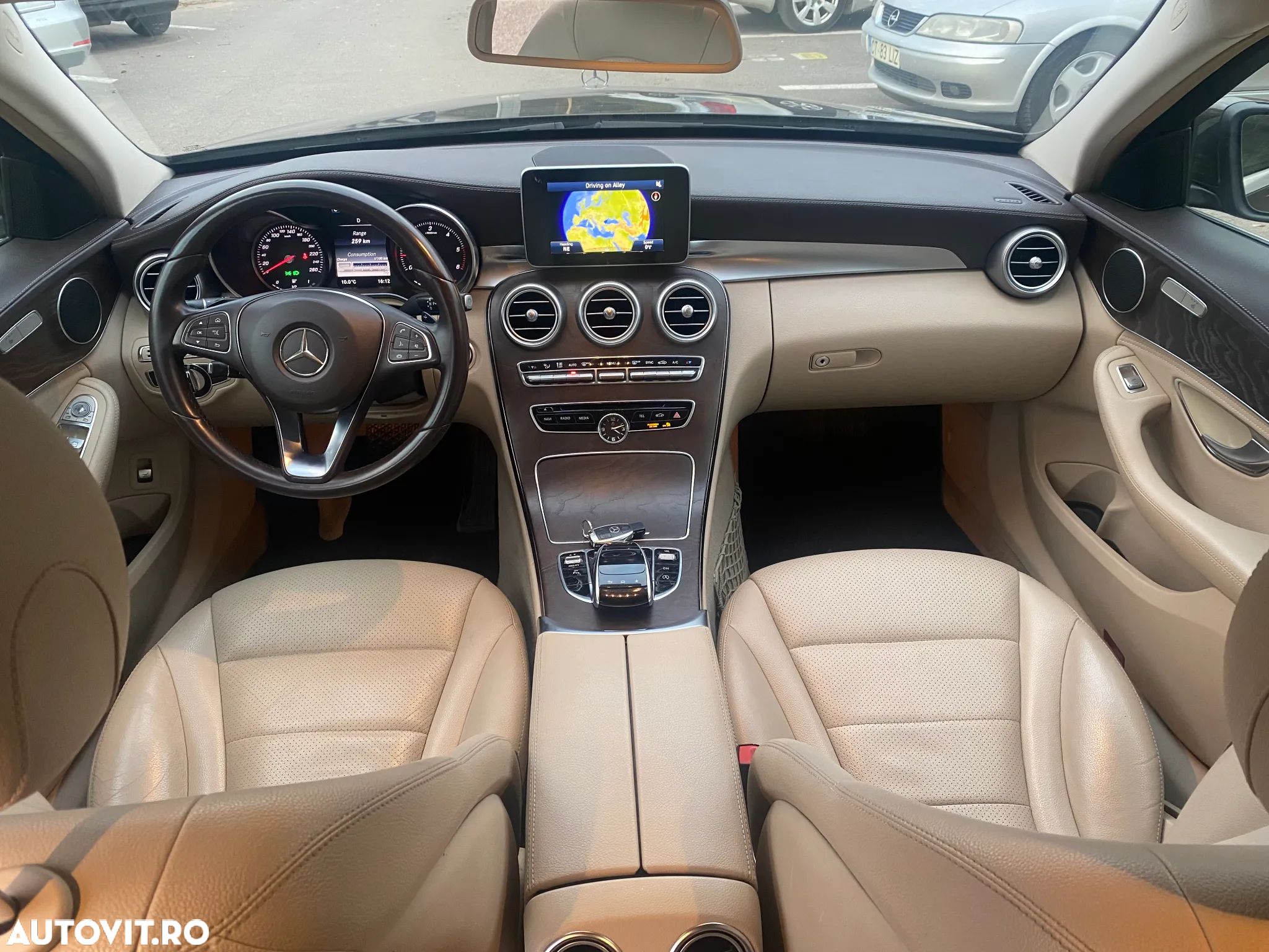 Mercedes-Benz C - 1