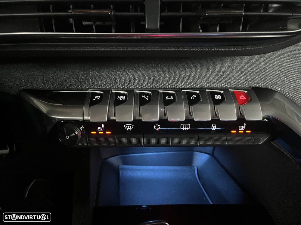 Peugeot 3008 PureTech 130 Stop & Start GPF EAT8 Allure Pack - 28