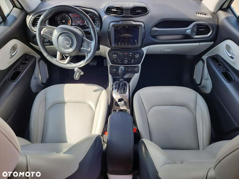 Jeep Renegade - 8
