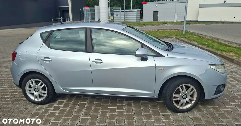 Seat Ibiza 2010 photo 3