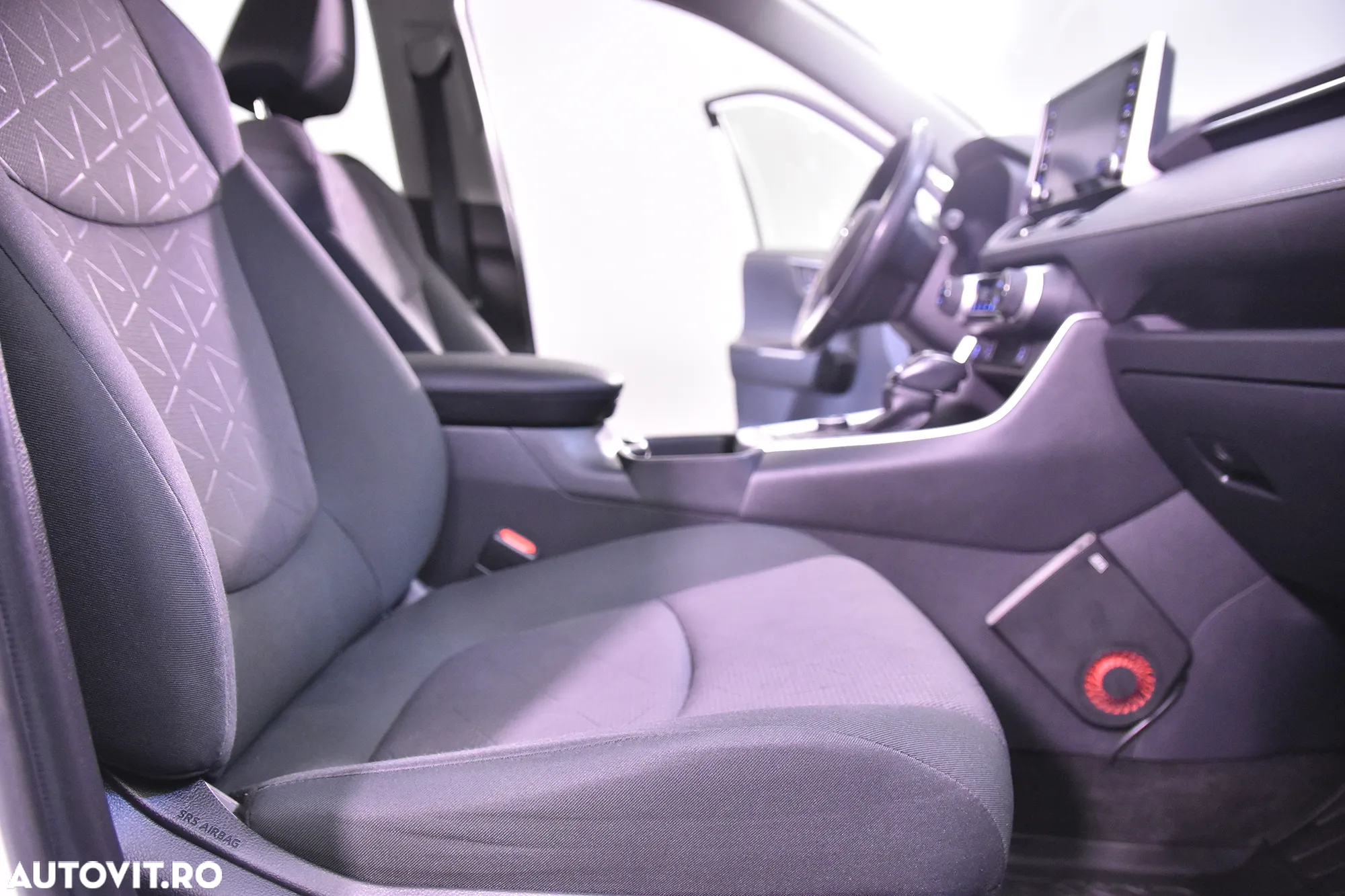 Toyota RAV4 - 11