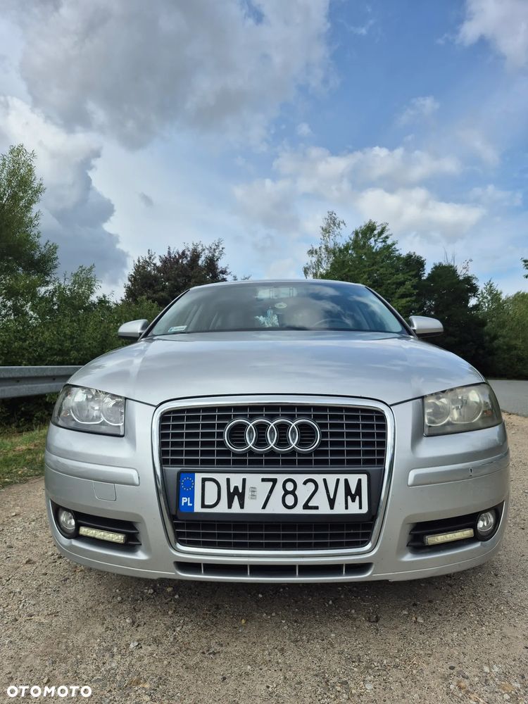 Audi A3 Sportback 1.6 FSI Ambiente - 4