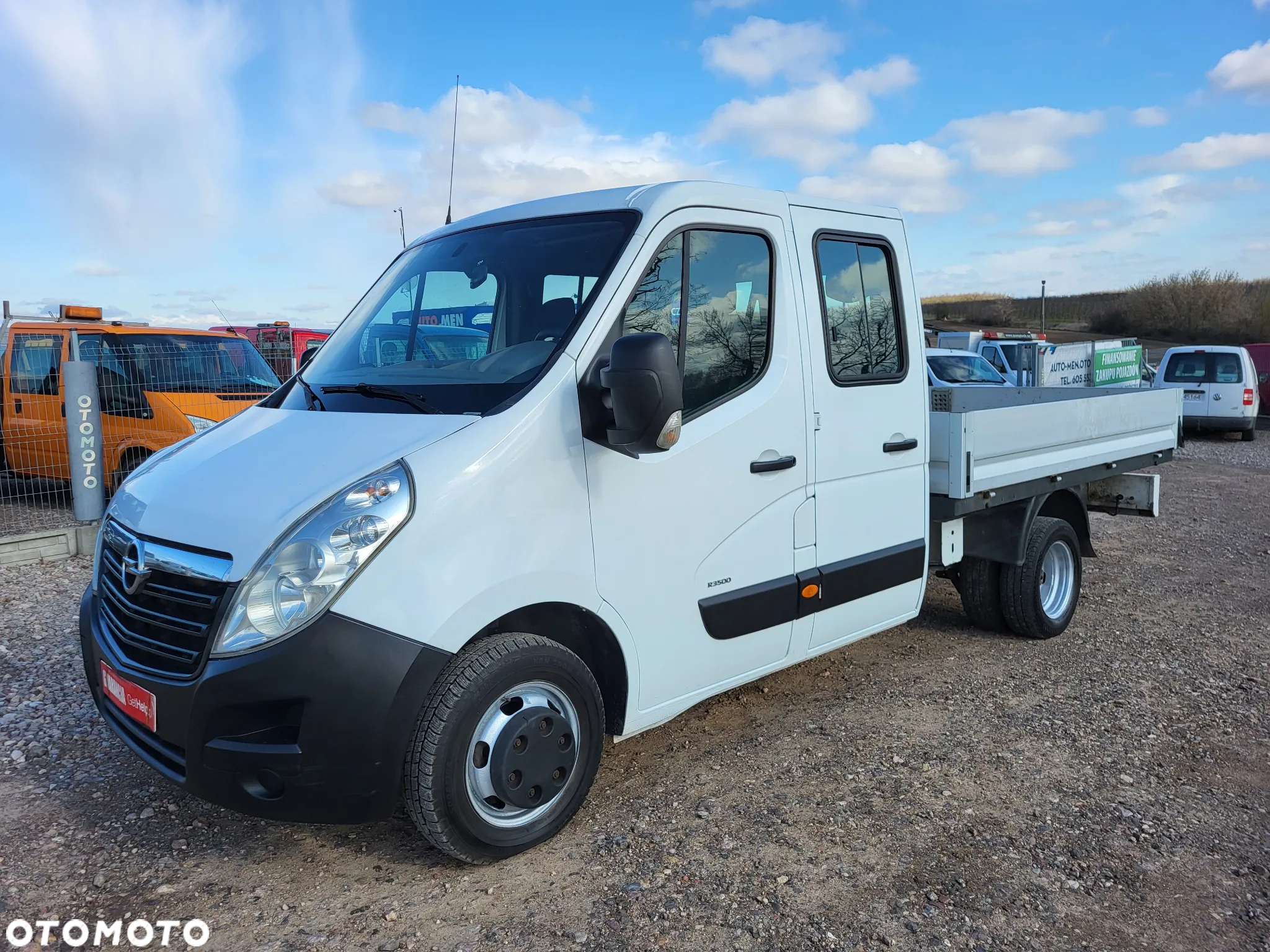 Opel Moavano - 2