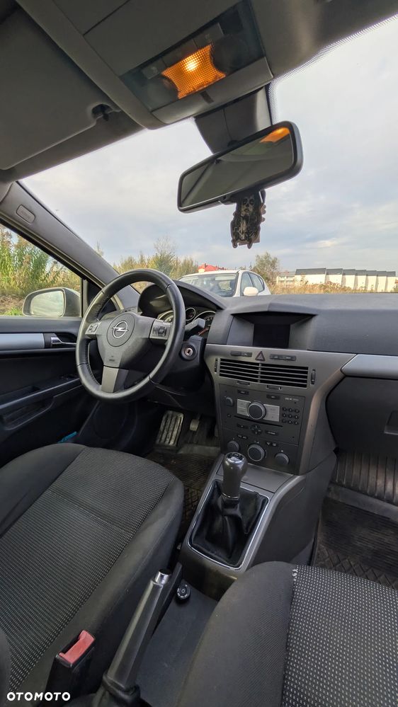 Opel Astra 1.8 Sport - 19