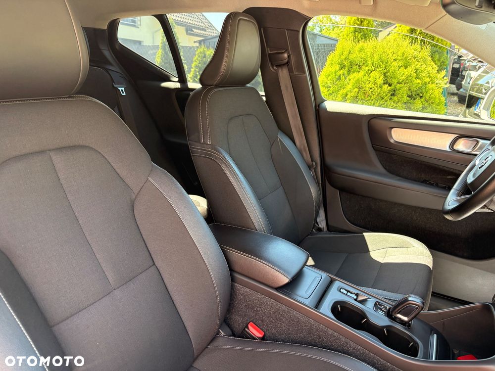Volvo XC 40 D3 Momentum - 27