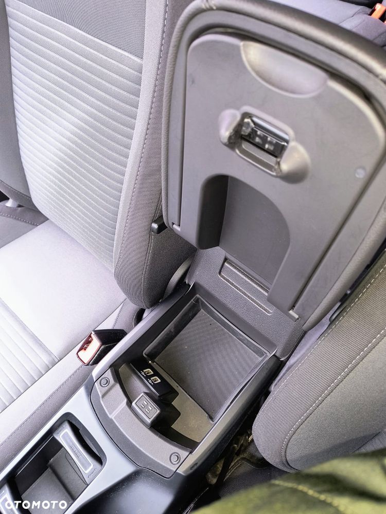 Ford Grand C-MAX - 7