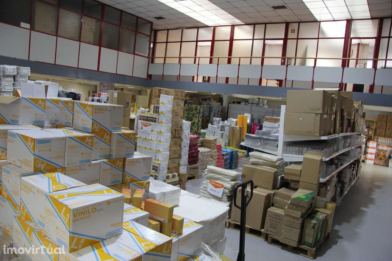 ARMAZÉM MASSAMÁ - ZONA INDÚSTRIAL - Grande imagem: 3/35