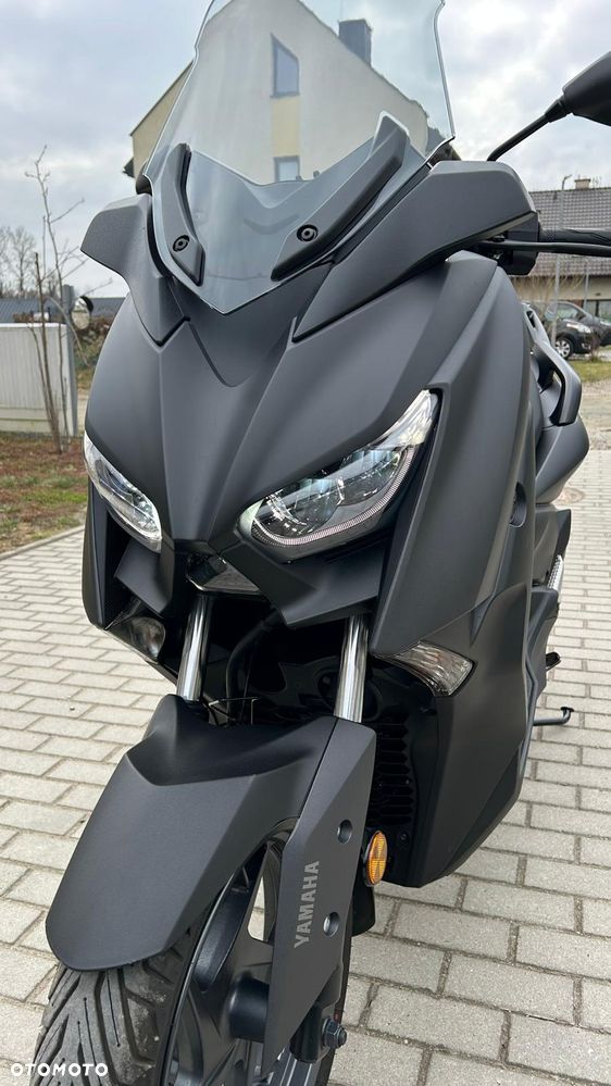 Yamaha X-max - 12