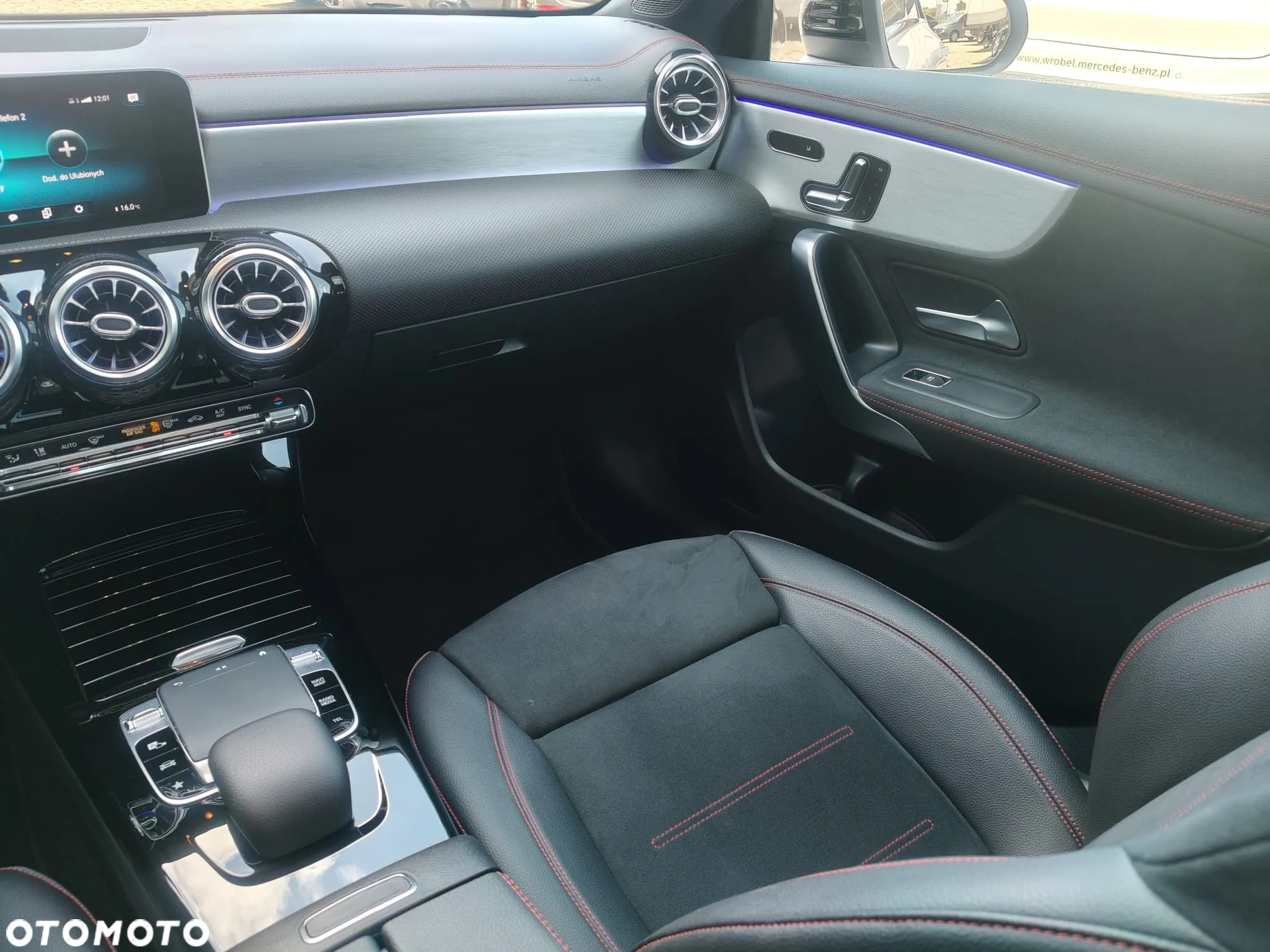 Mercedes-Benz CLA 180 AMG Line 7G-DCT - 20