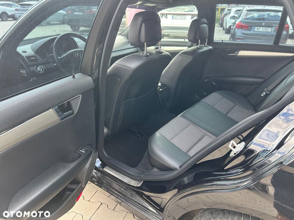 Mercedes-Benz Klasa C 220 CDI DPF (BlueEFFICIENCY) 7G-TRONIC - 19