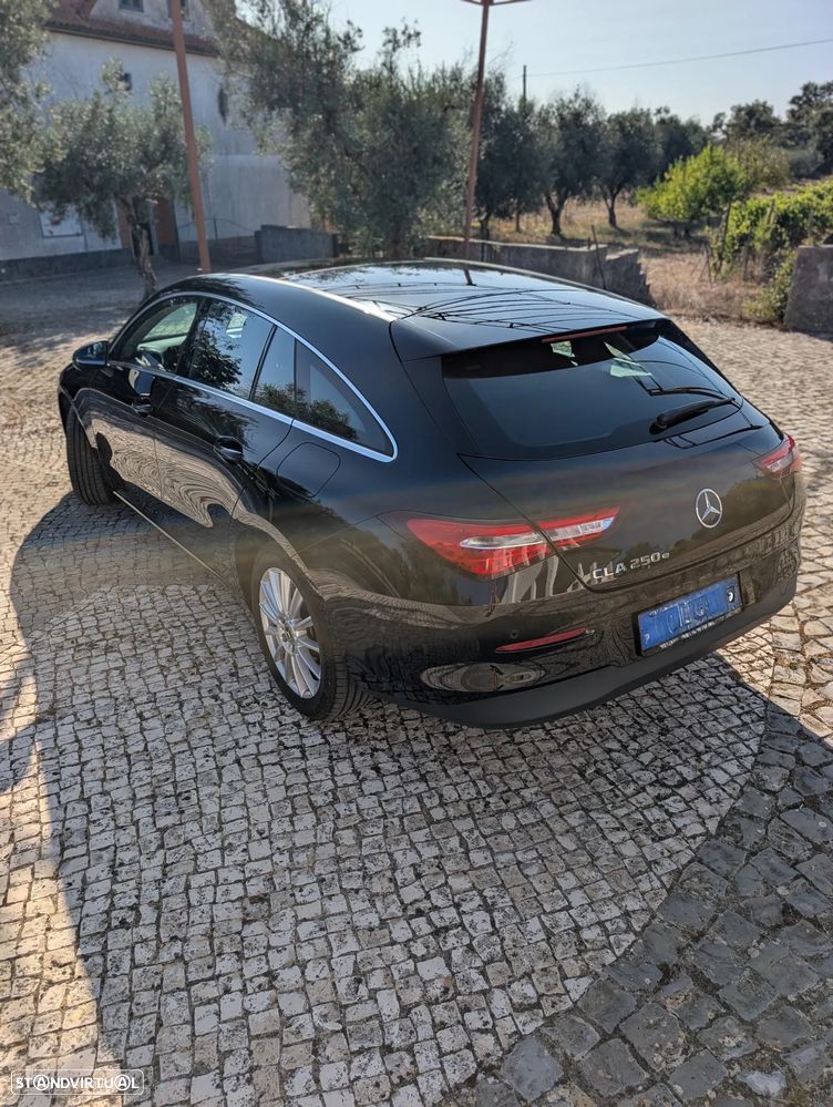 Mercedes-Benz CLA 250 e Shooting Brake Progressive - 4