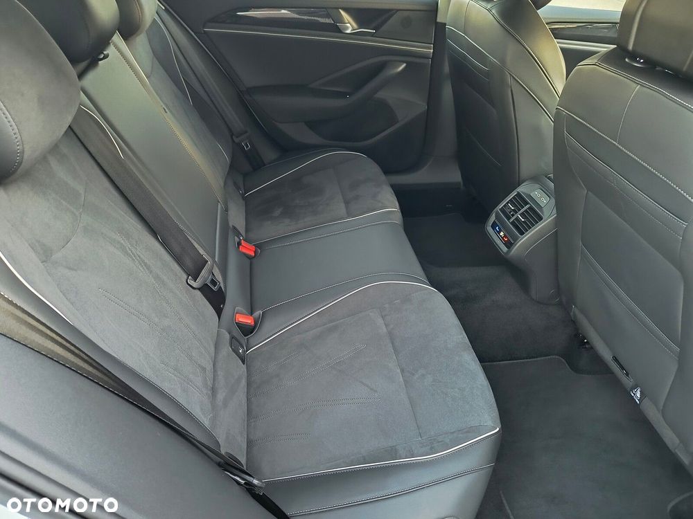 Volkswagen Passat - 15