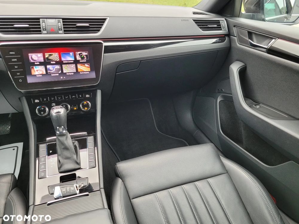 Skoda Superb 2.0 TDI 4x4 L&K DSG - 33