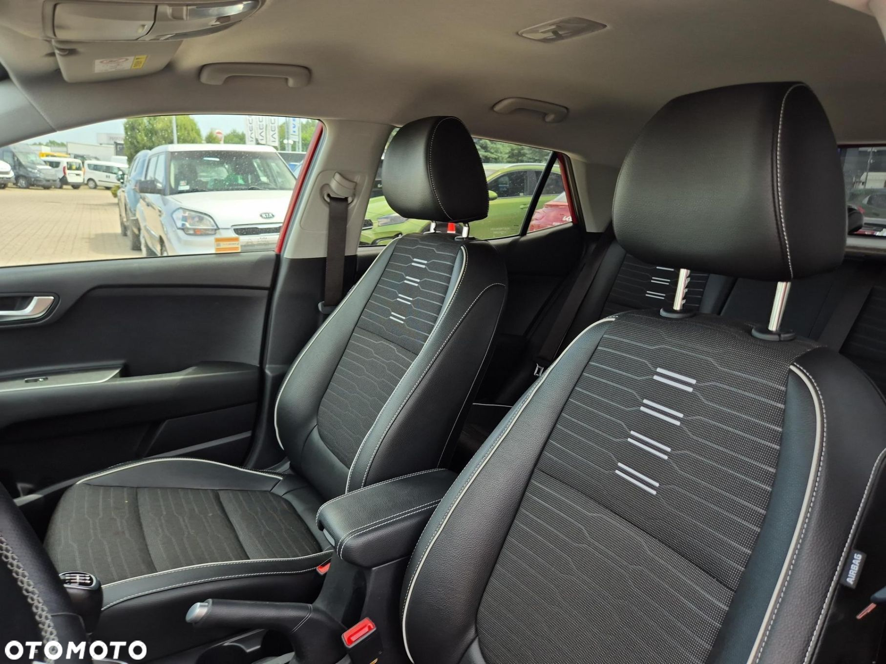 Kia Stonic - 11