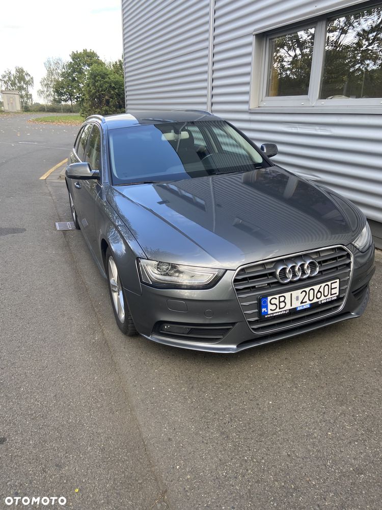 Audi A4 Avant 2.0 TDI DPF quattro S line Sportpaket - 6