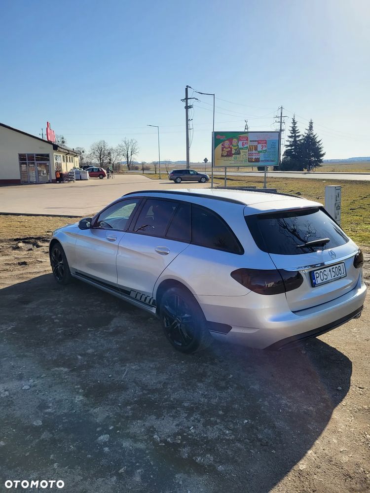 Mercedes-Benz Klasa C 220 d 4MATIC 9G-TRONIC - 14