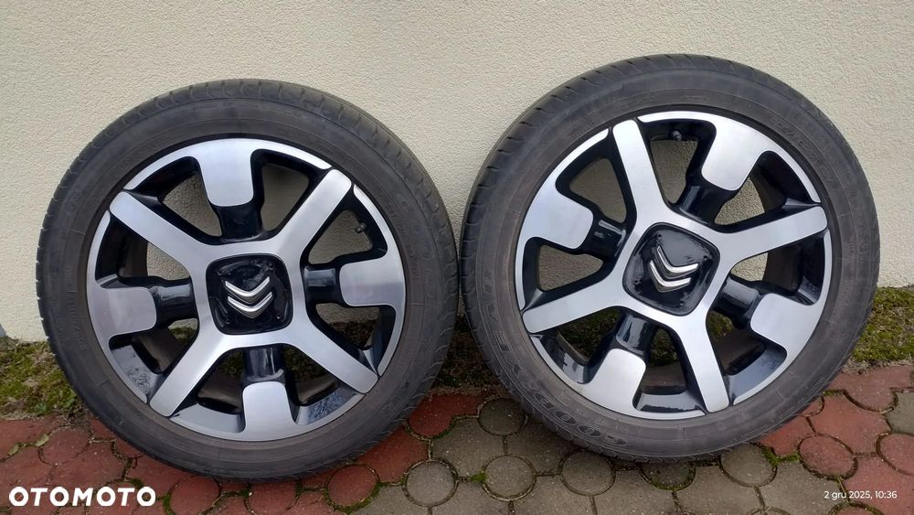 Citroën C3 1.2 PureTech Shine - 16