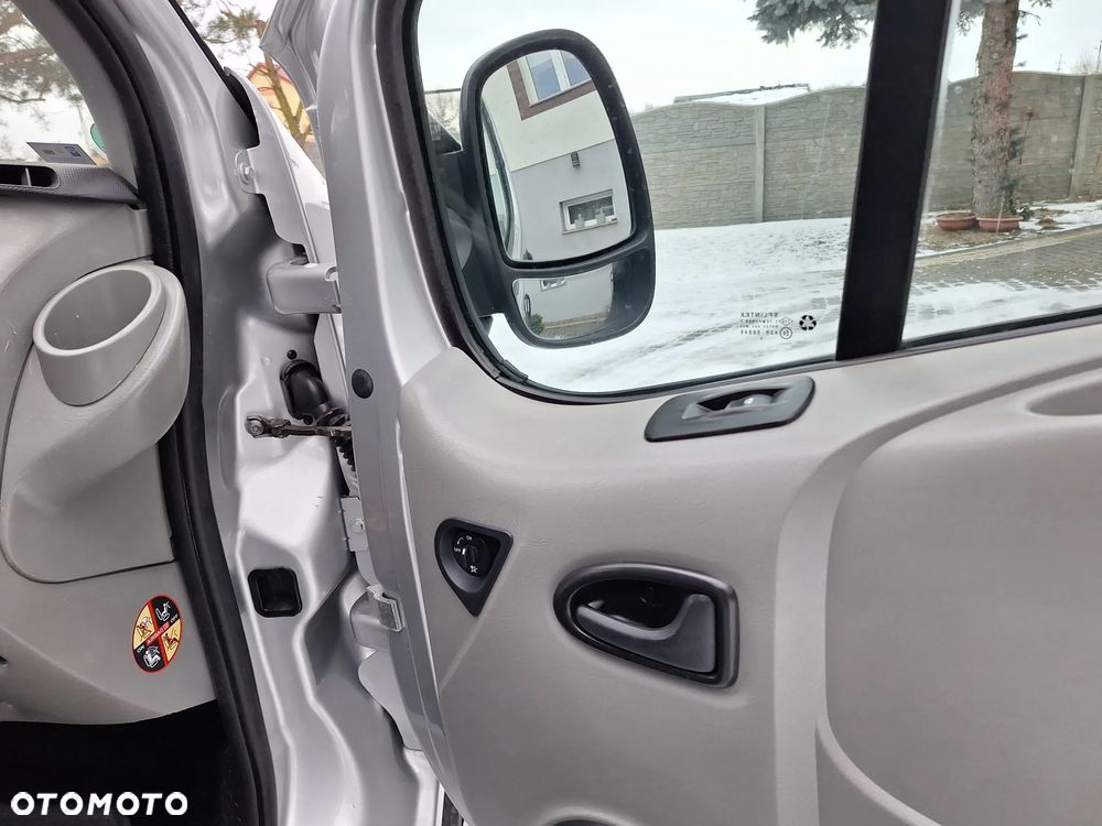 Opel Vivaro L1H1 DPF Tour Cosmo - 29