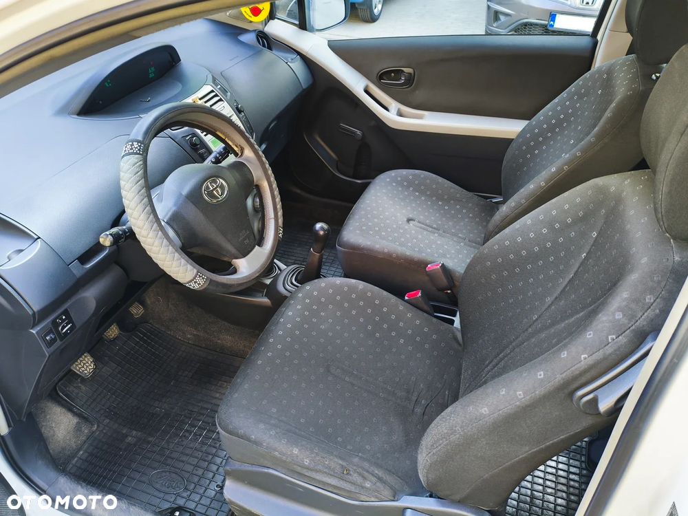 Toyota Yaris 1.0 Luna Start - 7