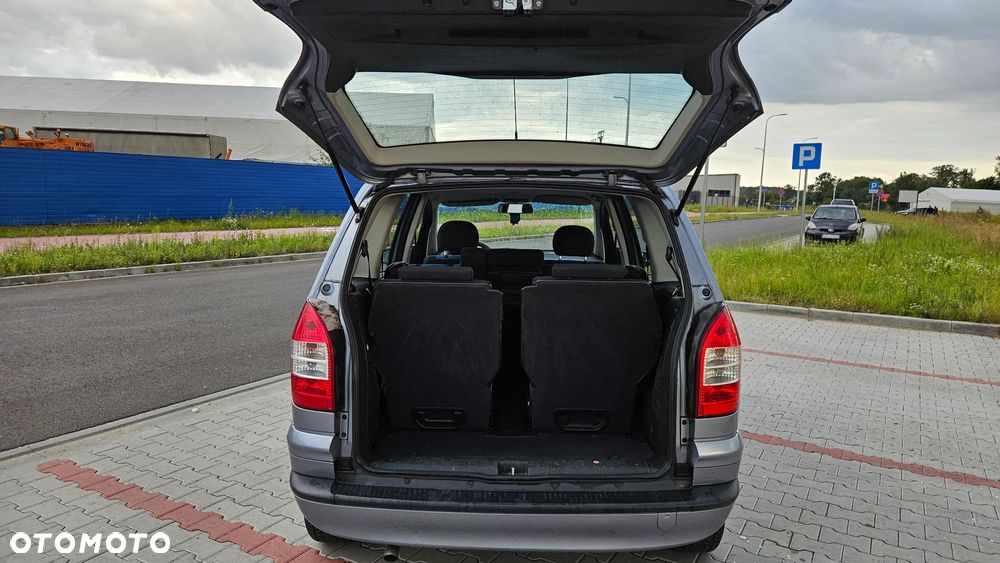 Opel Zafira 1.8 16V Comfort - 38