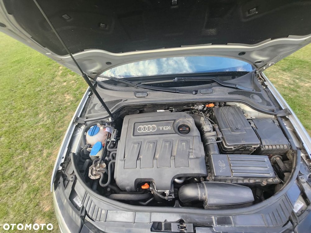 Audi A3 Sportback 1.6 TDI Ambition - 16