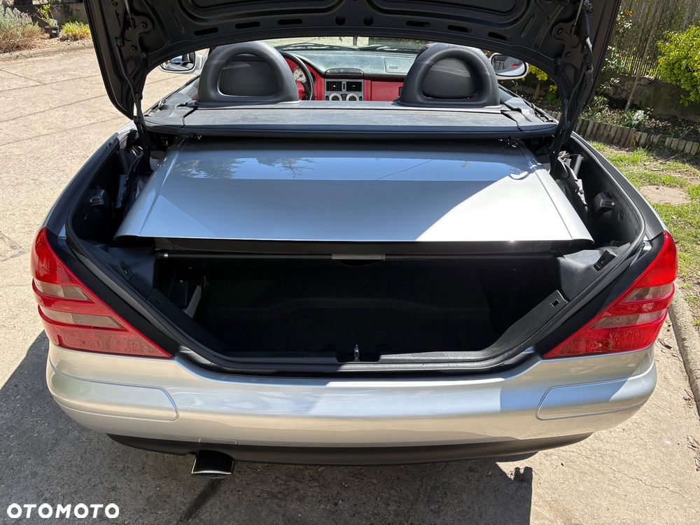 Mercedes-Benz SLK - 16