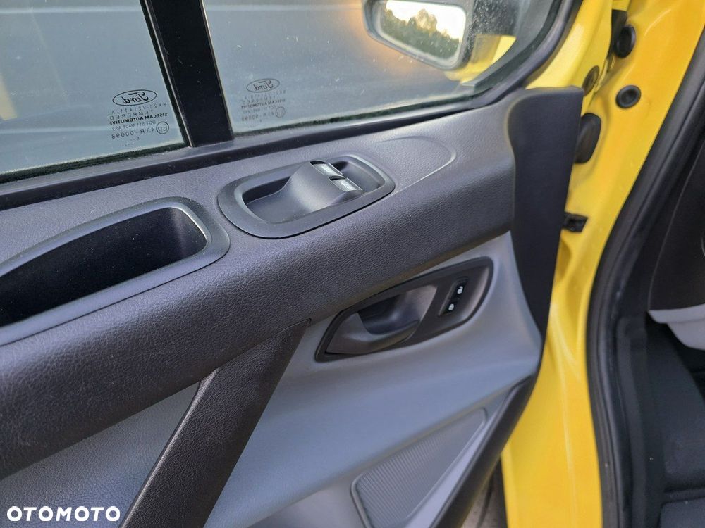 Ford Transit Custom - 13
